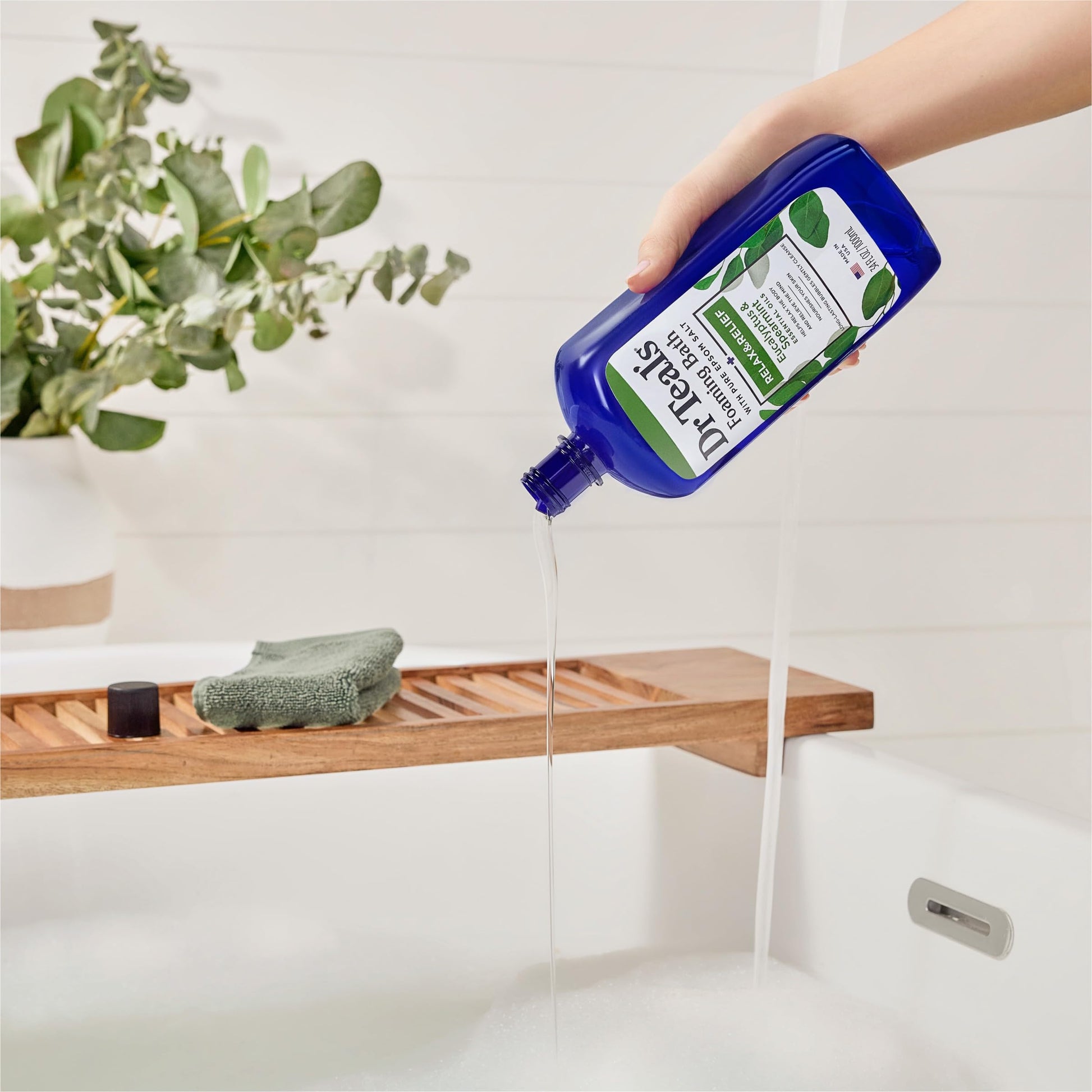 Dr Teal's Foaming Bath with Pure Epsom Salt, Relax & Relief with Eucalyptus & Spearmint Dr Teal's