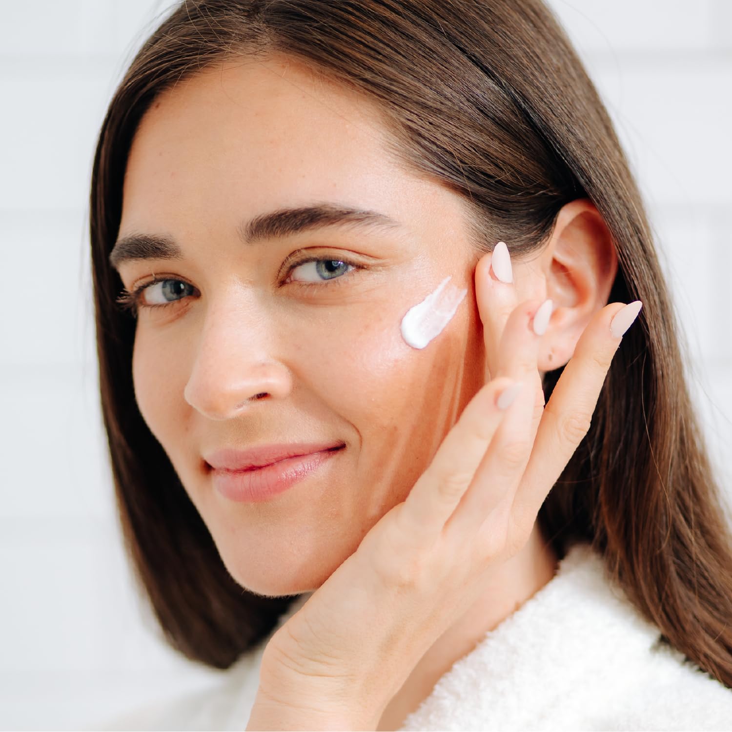 Tree of Life Rejuvenation Pack with Vitamin C Serum + Retinol Serum Tree of Life Beauty