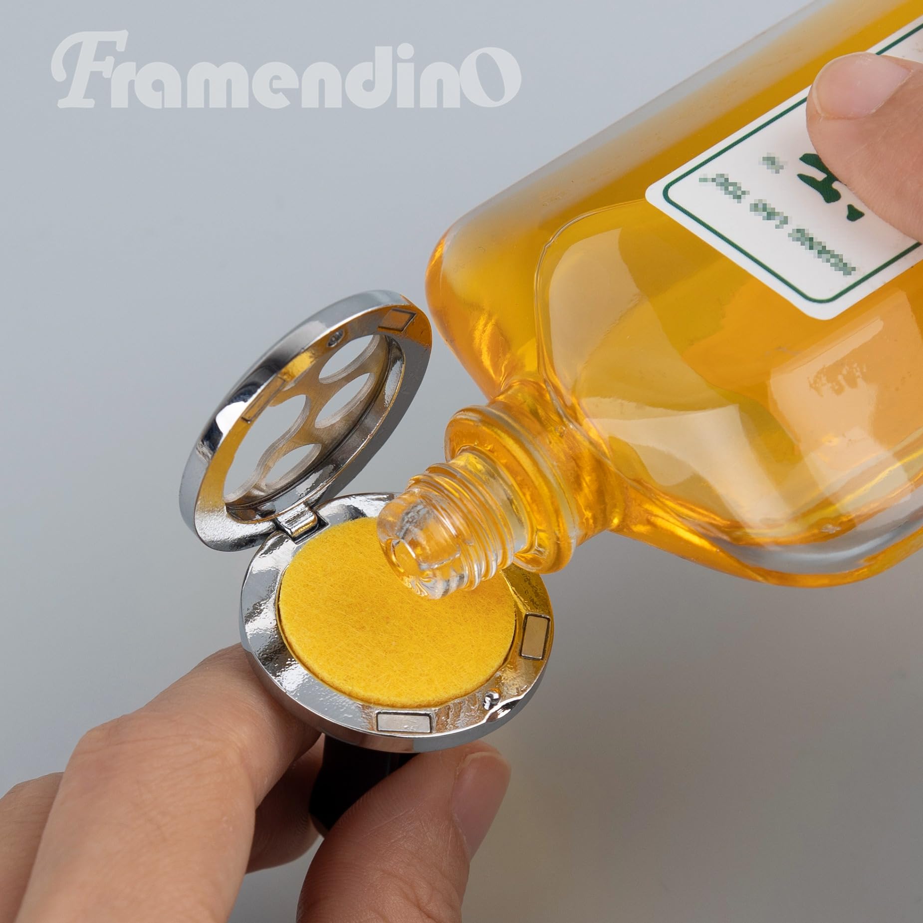 Framendino, 2 Pack Dog Paw Print Locket for Essential Oil Diffuser with 20 Felt Refill Pads Framendino