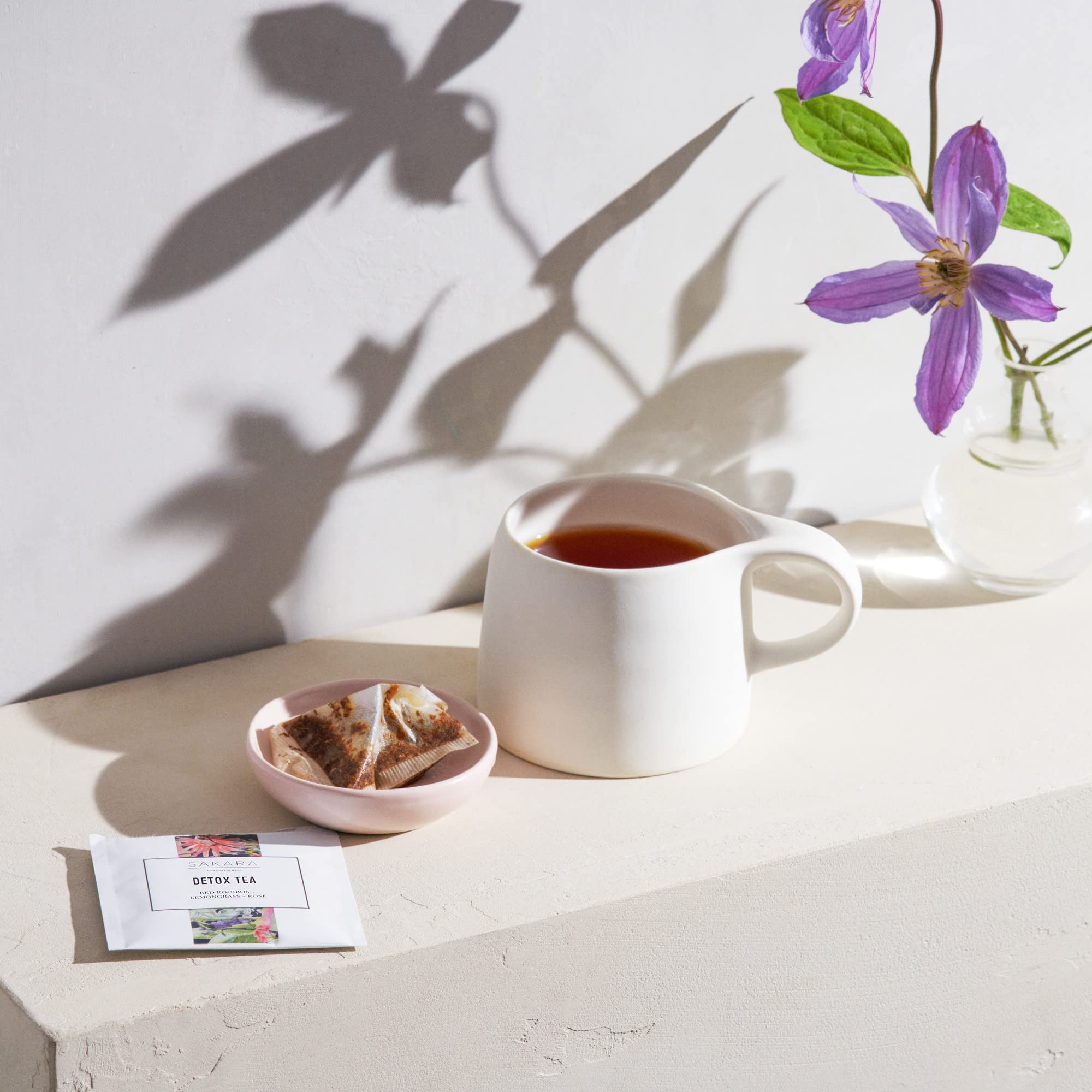 Sakara Detox Tea - Herbal Tea with Rose Petals, Lemon Peel, Lemongrass, & Rooibos SAKARA