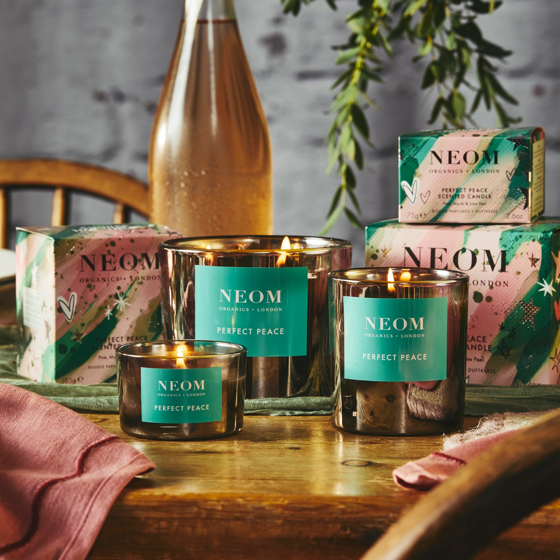 NEOM- Perfect Peace Luxury Scented Candle | Pine, Myrrh & Lime Peel | Christmas Gift… (1 Wick) Neom