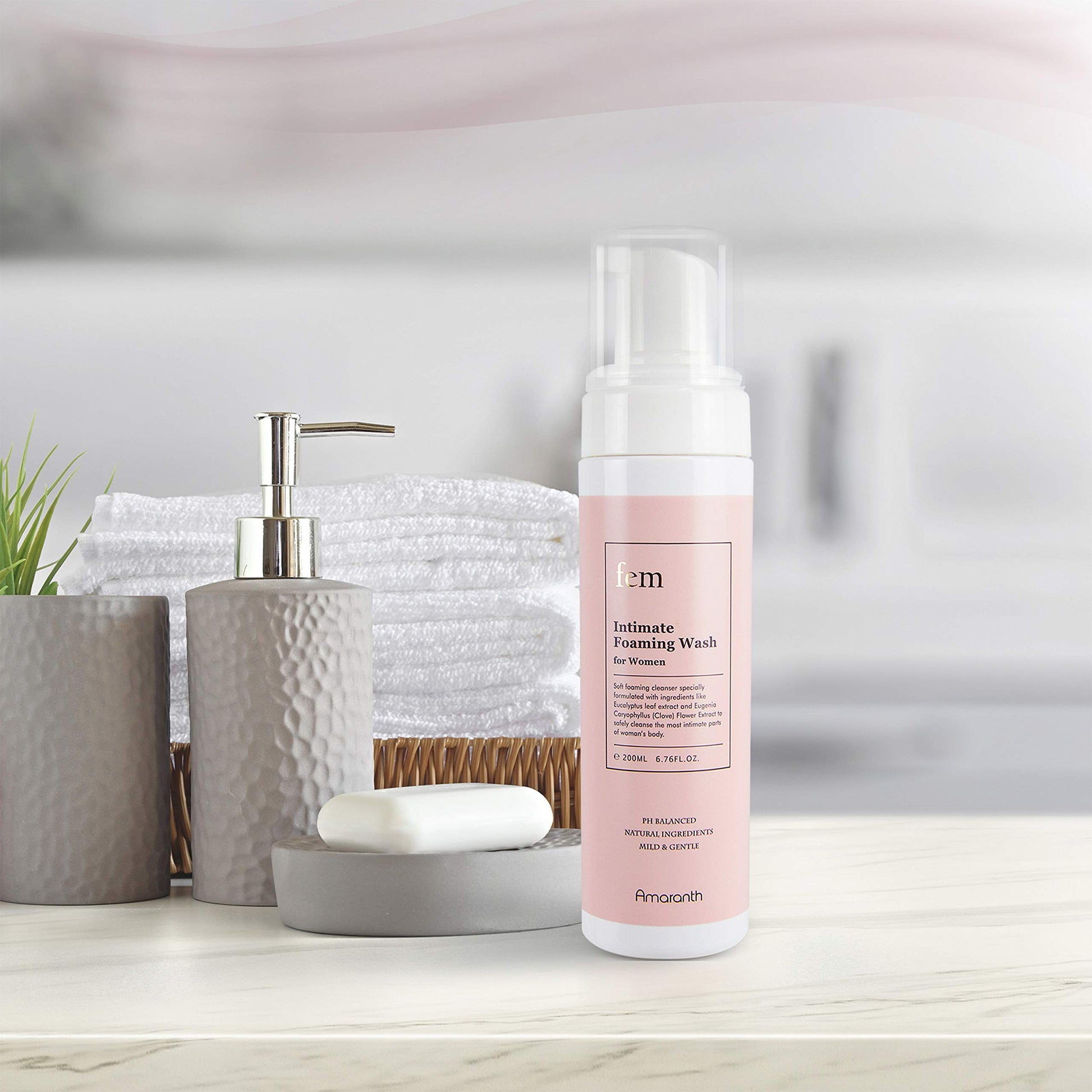 fem pH Balance Intimate Wash for Women, Feminine Wash for Sensitive Skin, Gentle Cleanser Amaranth