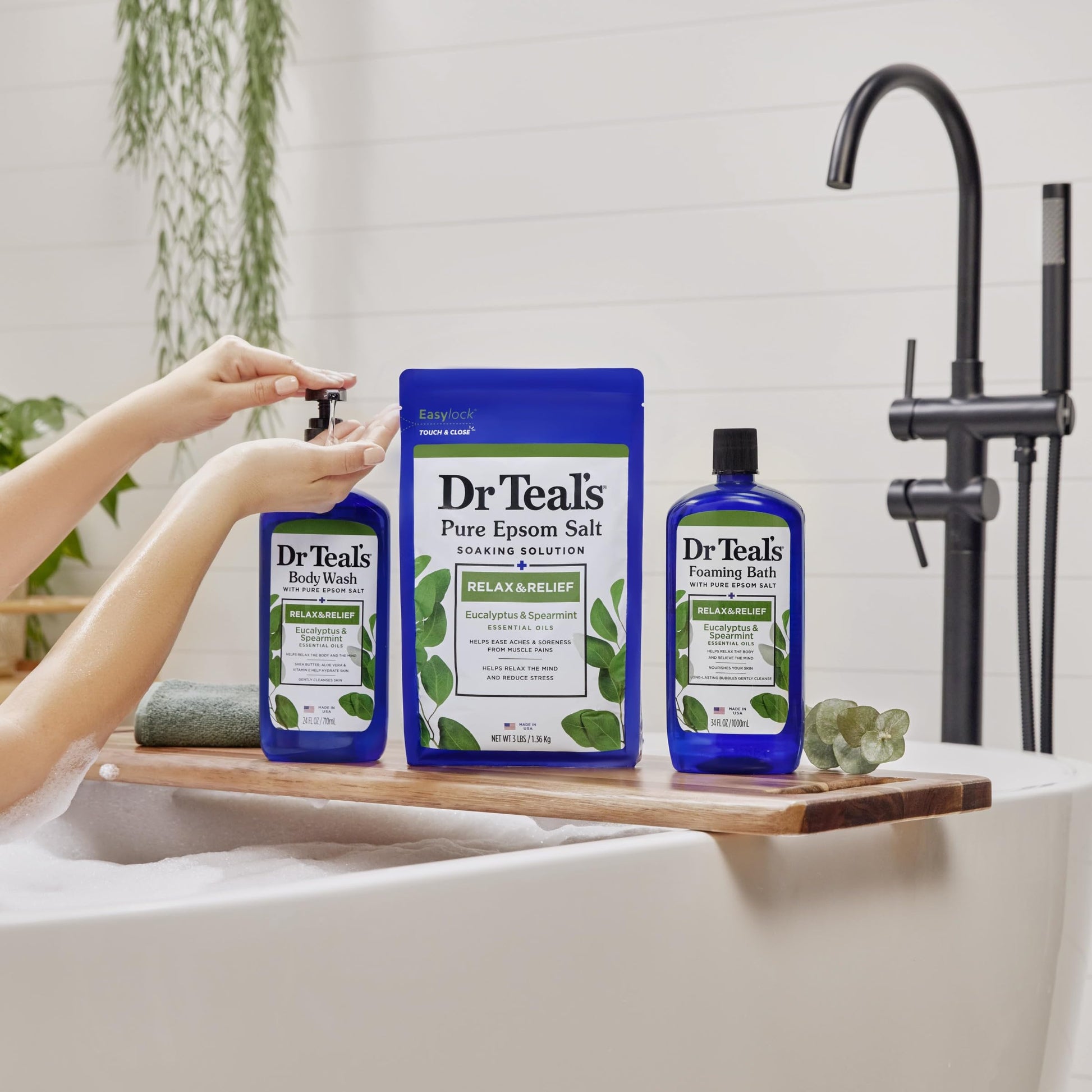 Dr Teal's Foaming Bath with Pure Epsom Salt, Relax & Relief with Eucalyptus & Spearmint Dr Teal's