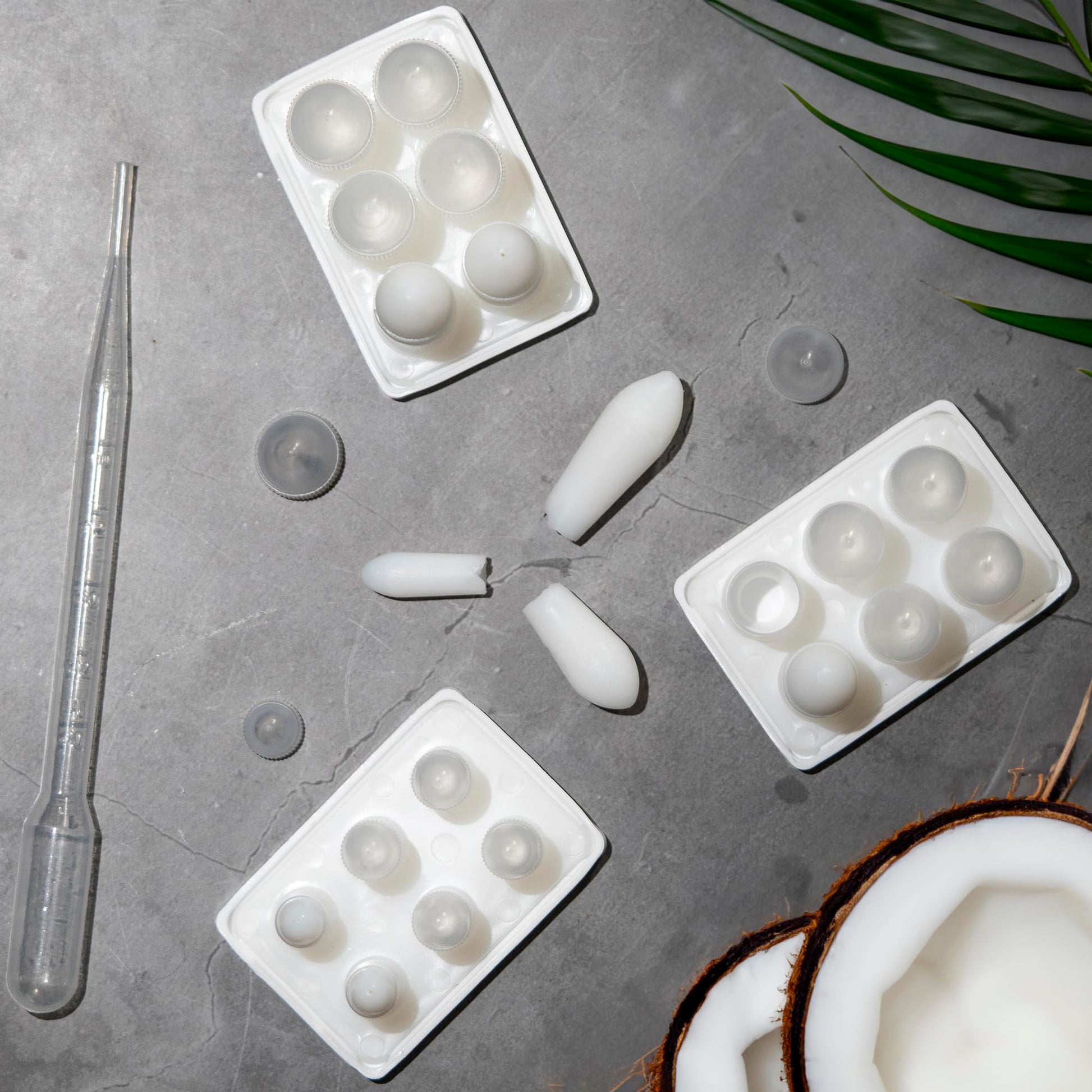 Suppository Molds Kit - Made in France, 3 Sizes (1ml, 2ml, 3ml), Reusable Suppositories Mold - 4 Trays Hoxycom