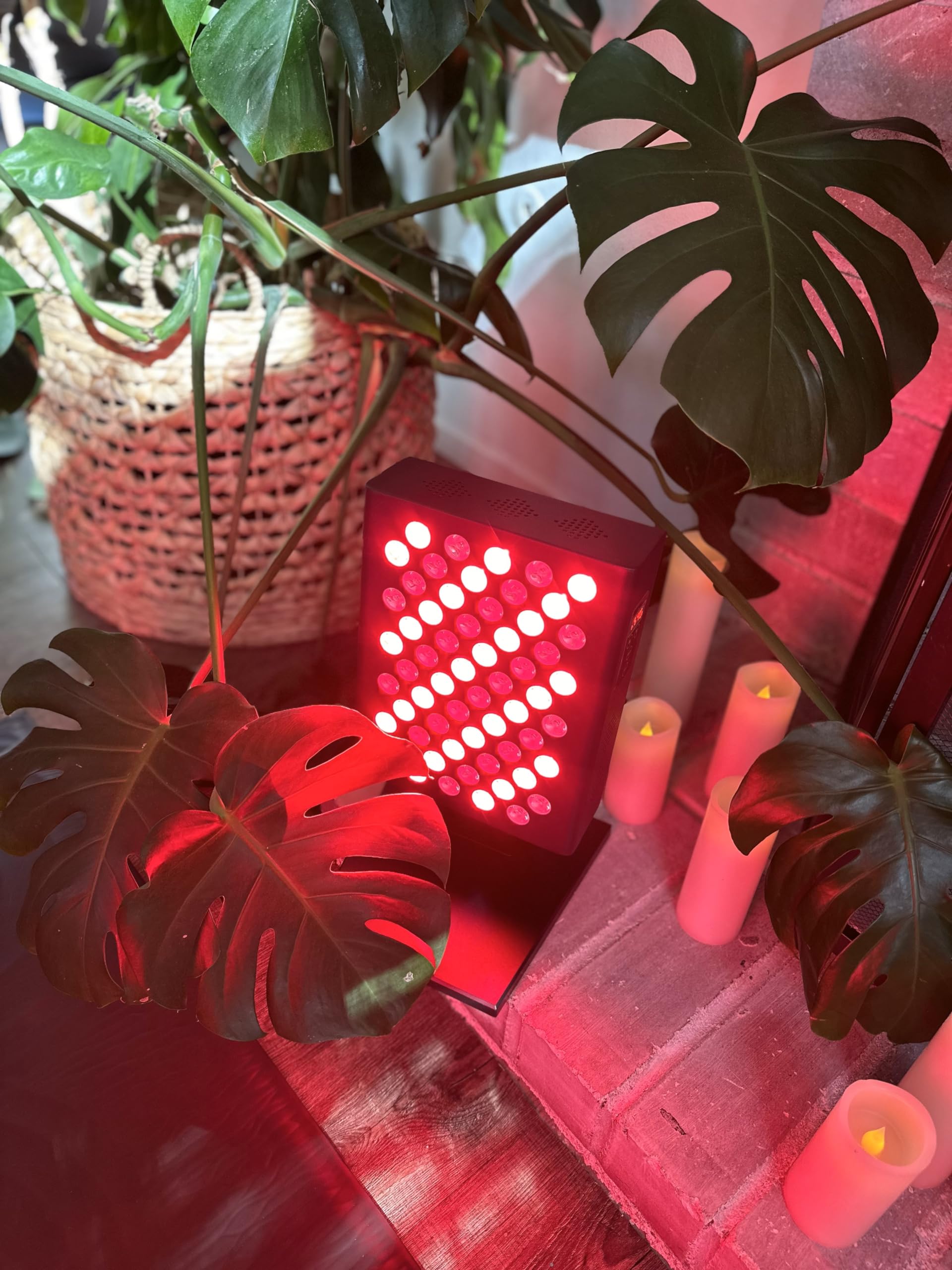 ADVARAYS Red Light Therapy Lamp: Infrared Heating Pad Pain Relief for Body 60 LEDs Panel Red Light ADVARAYS